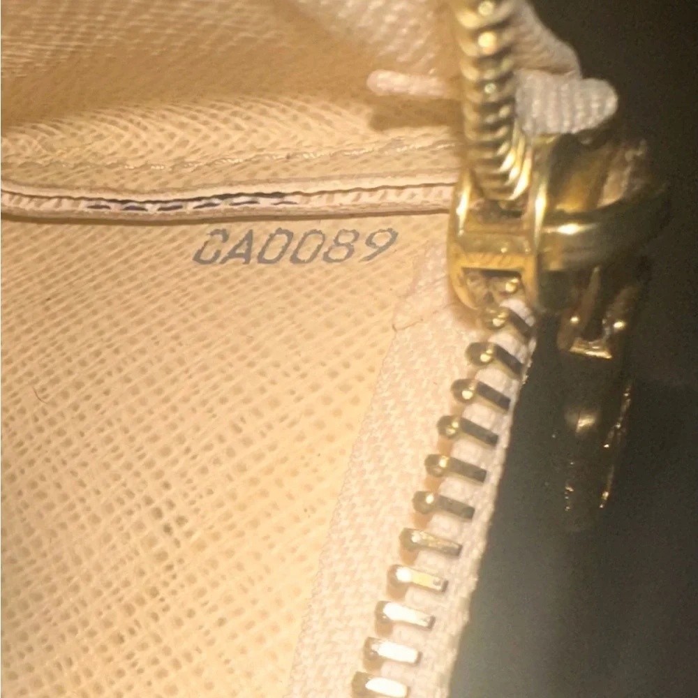 Louis Vuitton Key Pouch‎ Damier Azur White/Blue - Picture 7 of 13
